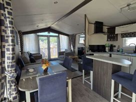 7 Lakes Country Park - Holiday Accommodation 18352 - Lincolnshire - 1186587 - thumbnail photo 15