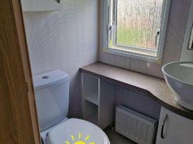 Golden Palm Resort - Holiday Accommodation 18353 - Lincolnshire - 1186588 - thumbnail photo 8