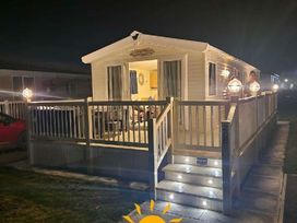 Golden Palm Resort - Holiday Accommodation 18353 - Lincolnshire - 1186588 - thumbnail photo 17