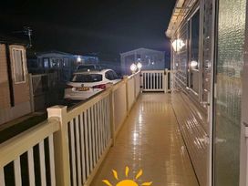 Golden Palm Resort - Holiday Accommodation 18353 - Lincolnshire - 1186588 - thumbnail photo 18