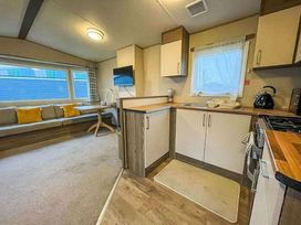 Seawick Holiday Park - Holiday Accommodation 18354 - Suffolk & Essex - 1186589 - thumbnail photo 2