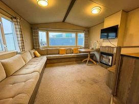Seawick Holiday Park - Holiday Accommodation 18354 - Suffolk & Essex - 1186589 - thumbnail photo 5