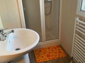 Seawick Holiday Park - Holiday Accommodation 18354 - Suffolk & Essex - 1186589 - thumbnail photo 7