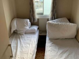 Seawick Holiday Park - Holiday Accommodation 18354 - Suffolk & Essex - 1186589 - thumbnail photo 9