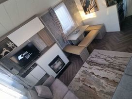 Oakfield Caravan Park - Holiday Accommodation 18362 - North Wales - 1186593 - thumbnail photo 2