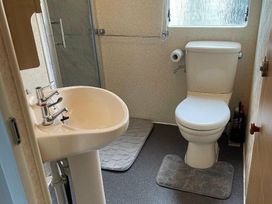 Happy Days Holiday Homes - Holiday Accommodation 18364 - Lincolnshire - 1186594 - thumbnail photo 16