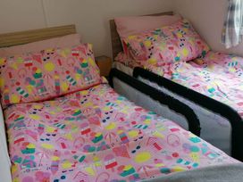 Tattershall Lakes Country Park - Holiday Accommodation 18393 - Lincolnshire - 1186600 - thumbnail photo 7