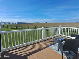 Sand Le Mere Holiday Village - Holiday Accommodation 18394 - North Yorkshire (incl. Whitby) - 1186601 - thumbnail photo 3