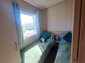 Sand Le Mere Holiday Village - Holiday Accommodation 18394 - North Yorkshire (incl. Whitby) - 1186601 - thumbnail photo 11