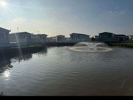 Golden Palm Resort - Holiday Accommodation 18408 - Lincolnshire - 1186607 - thumbnail photo 14