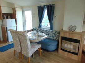 Golden Sands Kinmel Bay - Holiday Accommodation 18411 - North Wales - 1186608 - thumbnail photo 4