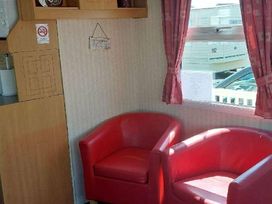 Sealands Caravan Park - Holiday Accommodation 18412 - Lincolnshire - 1186609 - thumbnail photo 6