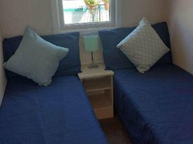 Sealands Caravan Park - Holiday Accommodation 18412 - Lincolnshire - 1186609 - thumbnail photo 8