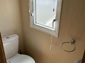 Greenacres Holiday Park - Holiday Accommodation 18414 - North Wales - 1186611 - thumbnail photo 9