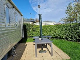 Church Farm Holiday Village - Holiday Accommodation 18416 - Hampshire - 1186612 - thumbnail photo 1