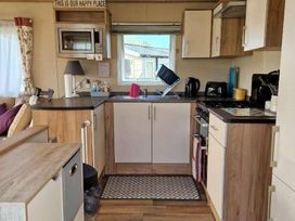 Church Farm Holiday Village - Holiday Accommodation 18416 - Hampshire - 1186612 - thumbnail photo 3