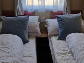 Church Farm Holiday Village - Holiday Accommodation 18416 - Hampshire - 1186612 - thumbnail photo 19