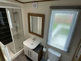 Golden Palm Resort - Holiday Accommodation 18436 - Lincolnshire - 1186619 - thumbnail photo 6