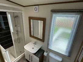 Golden Palm Resort - Holiday Accommodation 18436 - Lincolnshire - 1186619 - thumbnail photo 9