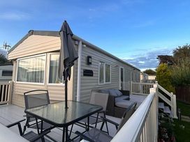 Seal Bay Resort - Holiday Accommodation 18459 - Hampshire - 1186623 - thumbnail photo 10