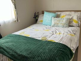Seal Bay Resort - Holiday Accommodation 18459 - Hampshire - 1186623 - thumbnail photo 16