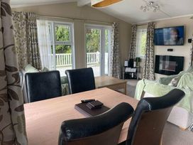 Trecco Bay - Holiday Accommodation 18463 - Somerset & Wiltshire - 1186625 - thumbnail photo 7
