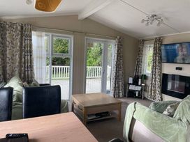 Trecco Bay - Holiday Accommodation 18463 - Somerset & Wiltshire - 1186625 - thumbnail photo 8