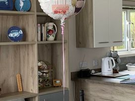 Manor Park Holiday Village - Holiday Accommodation 18468 - Norfolk - 1186628 - thumbnail photo 12