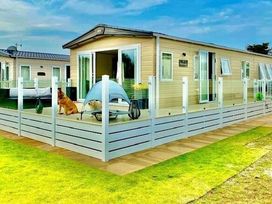Par Sands Holiday Park - Holiday Accommodation 18484 - Cornwall - 1186633 - thumbnail photo 8