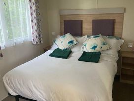 Breydon Water Holiday Park - Holiday Accommodation 18490 - Norfolk - 1186635 - thumbnail photo 9