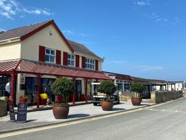 The Beach Caravan Park - Holiday Accommodation 18496 - North Wales - 1186637 - thumbnail photo 16