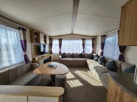 Unity Holiday Resort - Holiday Accommodation 18504 - Somerset & Wiltshire - 1186639 - thumbnail photo 5