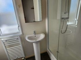 Unity Holiday Resort - Holiday Accommodation 18504 - Somerset & Wiltshire - 1186639 - thumbnail photo 10