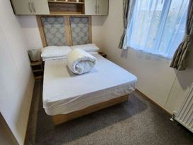 Unity Holiday Resort - Holiday Accommodation 18504 - Somerset & Wiltshire - 1186639 - thumbnail photo 11