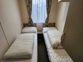 Unity Holiday Resort - Holiday Accommodation 18504 - Somerset & Wiltshire - 1186639 - thumbnail photo 13