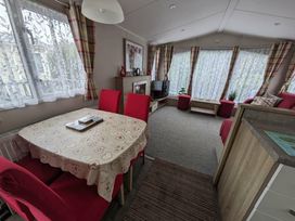 Clarach Bay Holiday Village - Holiday Accommodation 18505 - Mid Wales - 1186640 - thumbnail photo 2