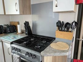 Clarach Bay Holiday Village - Holiday Accommodation 18505 - Mid Wales - 1186640 - thumbnail photo 5