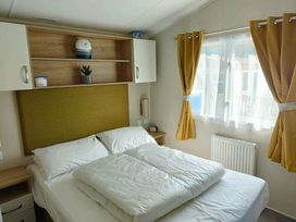 Clarach Bay Holiday Village - Holiday Accommodation 18505 - Mid Wales - 1186640 - thumbnail photo 13