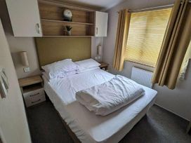 Clarach Bay Holiday Village - Holiday Accommodation 18505 - Mid Wales - 1186640 - thumbnail photo 14