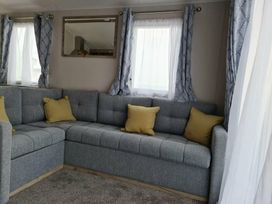 Trecco Bay - Holiday Accommodation 18508 - Somerset & Wiltshire - 1186641 - thumbnail photo 5