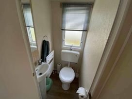 Unity Holiday Resort - Holiday Accommodation 18512 - Somerset & Wiltshire - 1186642 - thumbnail photo 11
