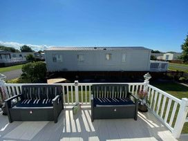 Unity Holiday Resort - Holiday Accommodation 18512 - Somerset & Wiltshire - 1186642 - thumbnail photo 13