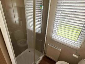 Hafan y Mor Haven - Holiday Accommodation 18513 - North Wales - 1186643 - thumbnail photo 4