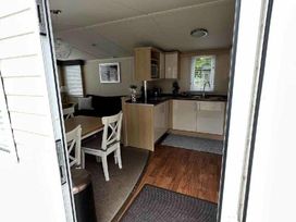 Hafan y Mor Haven - Holiday Accommodation 18513 - North Wales - 1186643 - thumbnail photo 5