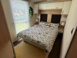 Hafan y Mor Haven - Holiday Accommodation 18513 - North Wales - 1186643 - thumbnail photo 9
