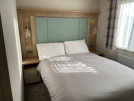 Seal Bay Resort - Holiday Accommodation 18517 - Hampshire - 1186645 - thumbnail photo 4