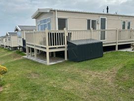 Thornwick Bay Holiday Village - Holiday Accommodation 18526 - North Yorkshire (incl. Whitby) - 1186647 - thumbnail photo 1