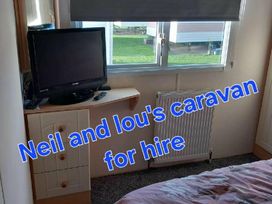 Happy Days Caravan Park - Holiday Accommodation 18529 - North Wales - 1186648 - thumbnail photo 11