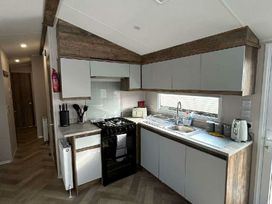 Cayton Bay Caravan Park - Holiday Accommodation 18534 - North Yorkshire (incl. Whitby) - 1186650 - thumbnail photo 5