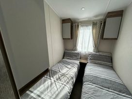 Cayton Bay Caravan Park - Holiday Accommodation 18534 - North Yorkshire (incl. Whitby) - 1186650 - thumbnail photo 10